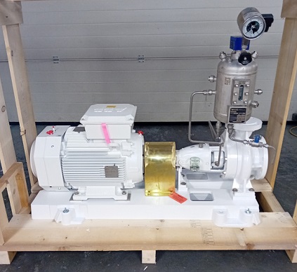 Jet fuel transfer pump